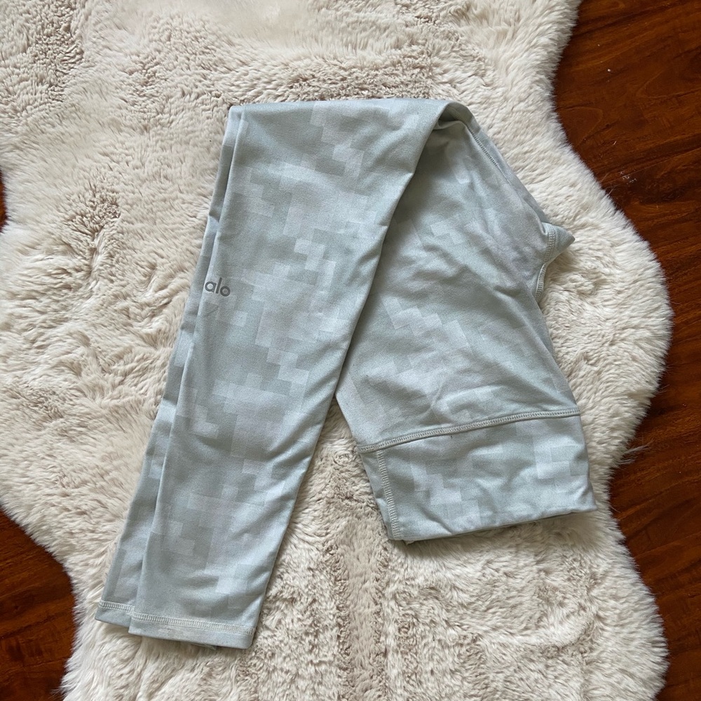 ALO YOGA AIRBRUSH LEGGINGS